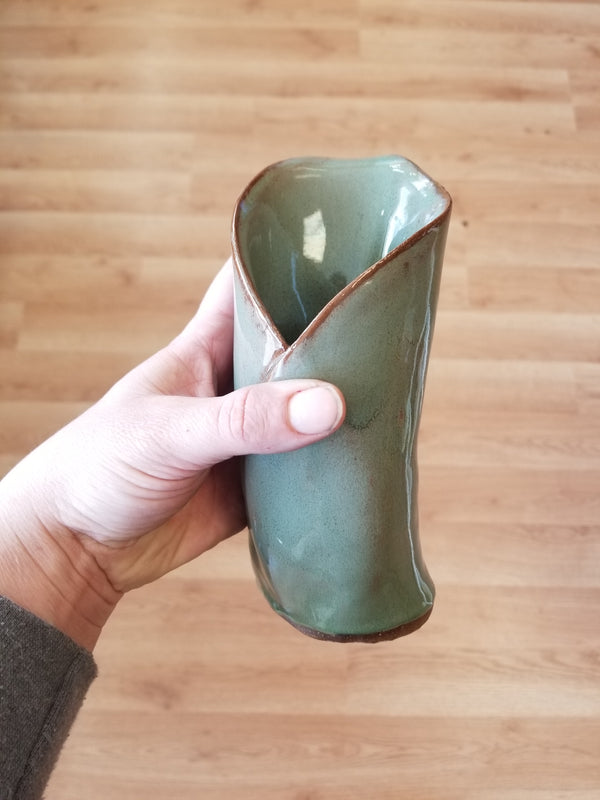 Medium Leaf Vase